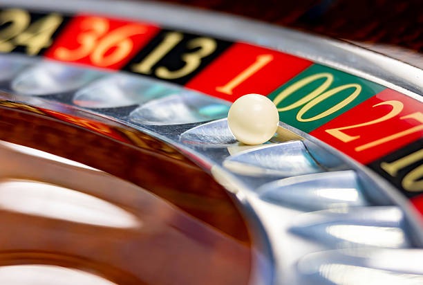 ledak 338 mobile app interface showing slots and live casino options